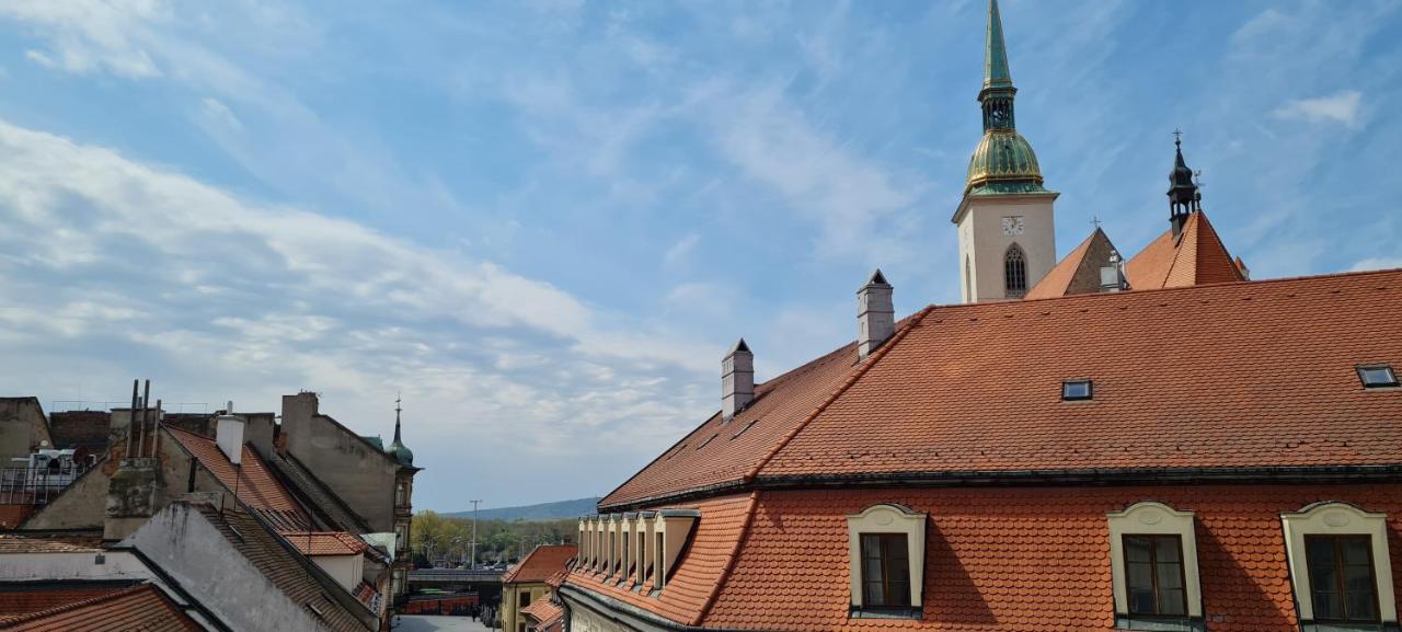 Extralarge Queen Room In The Heart Of Bratislava With Terrace Exteriör bild