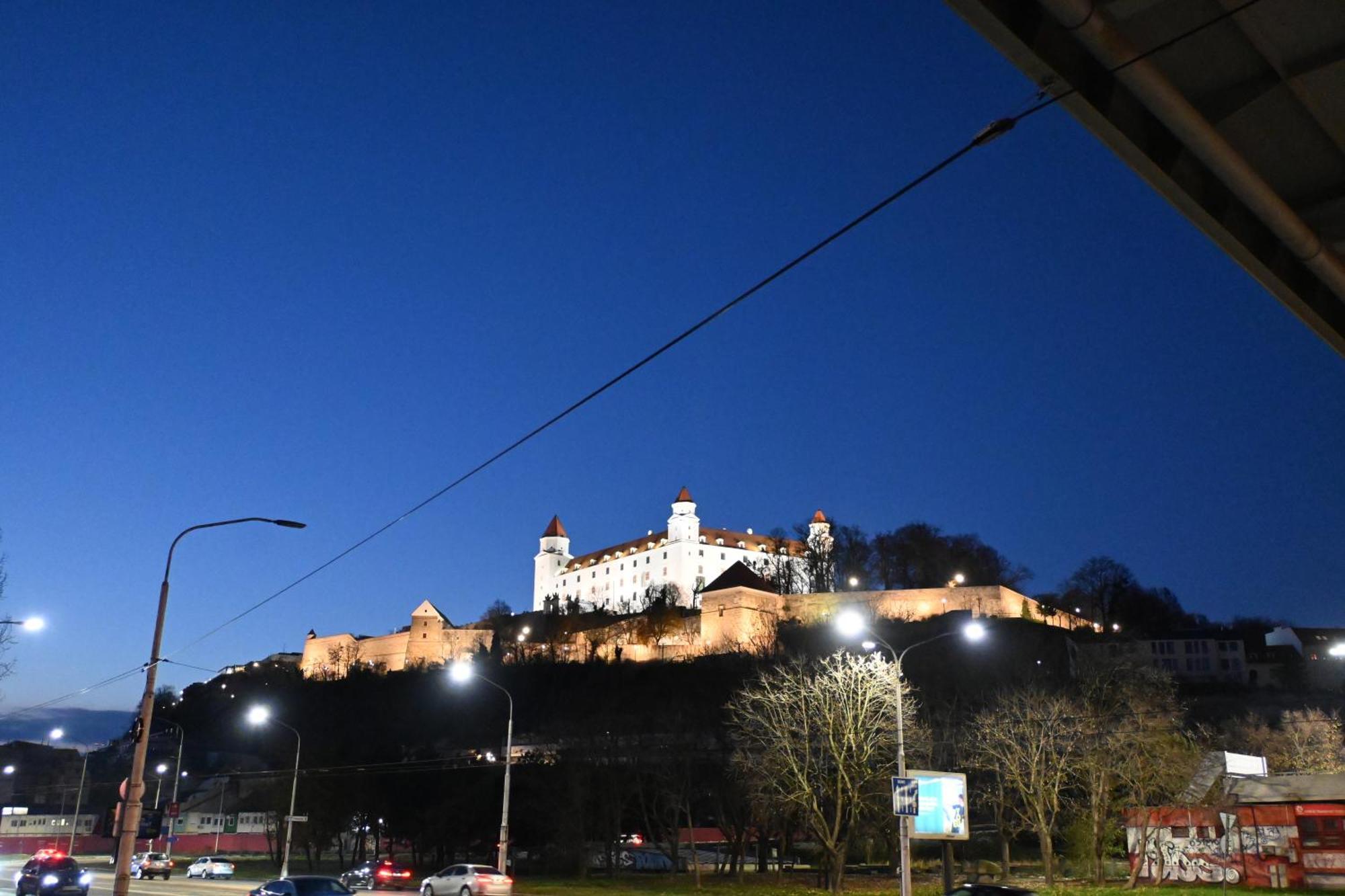 Extralarge Queen Room In The Heart Of Bratislava With Terrace Exteriör bild